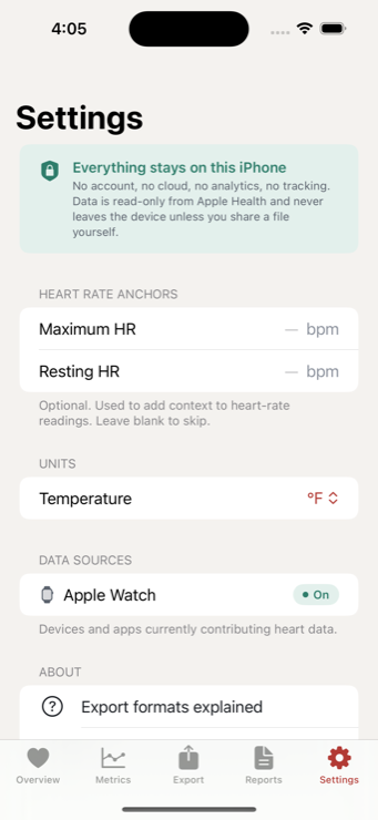 Heart Data Exporter Settings screen leading with a privacy panel stating no account, no cloud, no analytics — data stays on the iPhone.